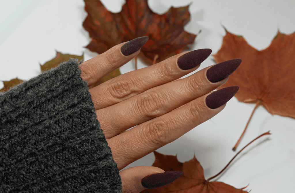 10 Earthy Fall Nail Trends 2026