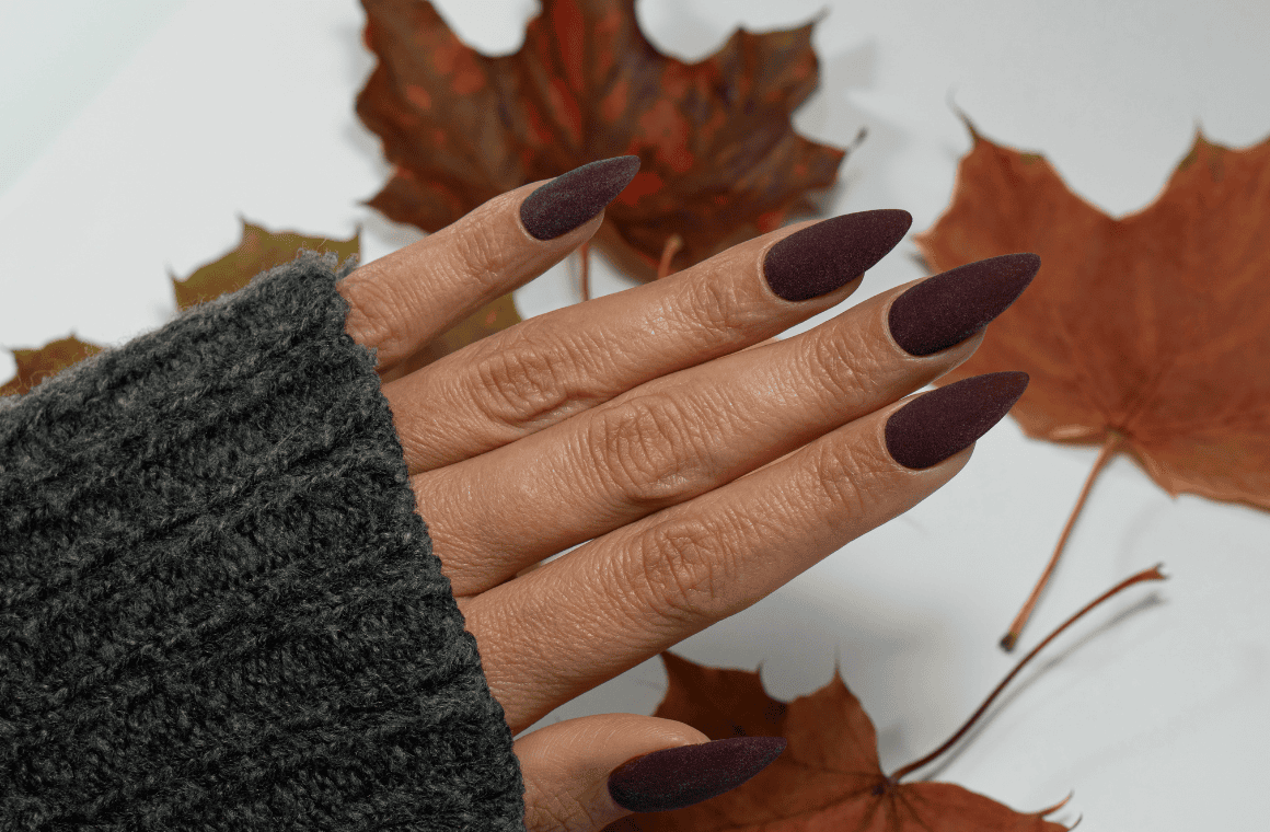 10 Earthy Fall Nail Trends 2026