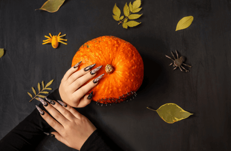 Classy Halloween Nails for the Office-to-Evening Transition